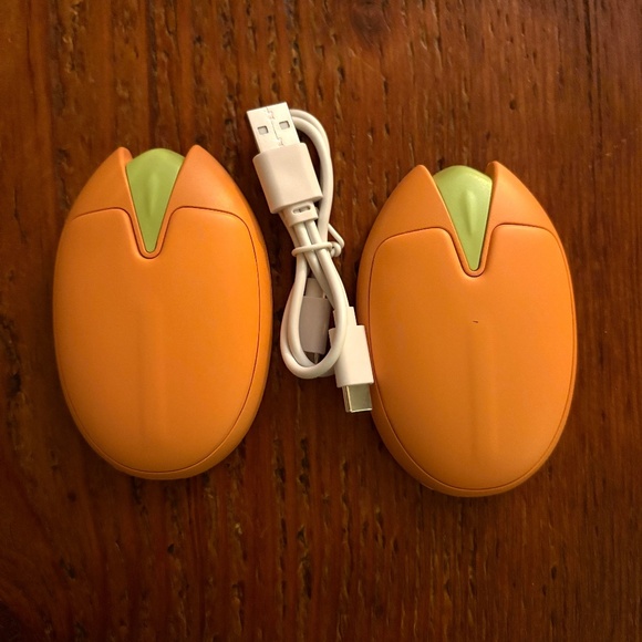 NWT Hand Warmers Rechargeable Electronic - Picture 2 of 9